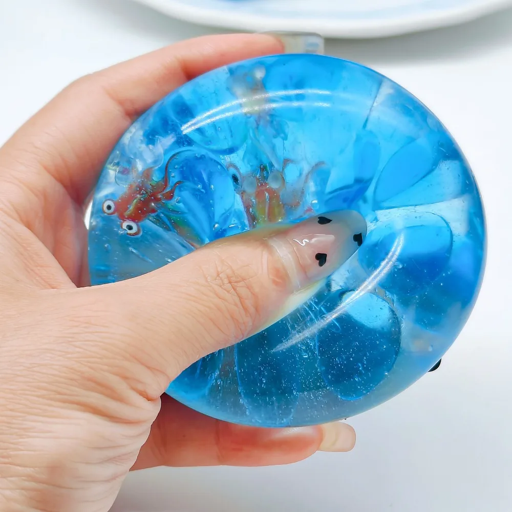 Bola Stres Taba Squishy Blue Ocean Goldfish, Mainan Sensorik Fidget Slow Rise Squishy untuk Anak-anak dan Dewasa, Hadiah untuk Merileksasi