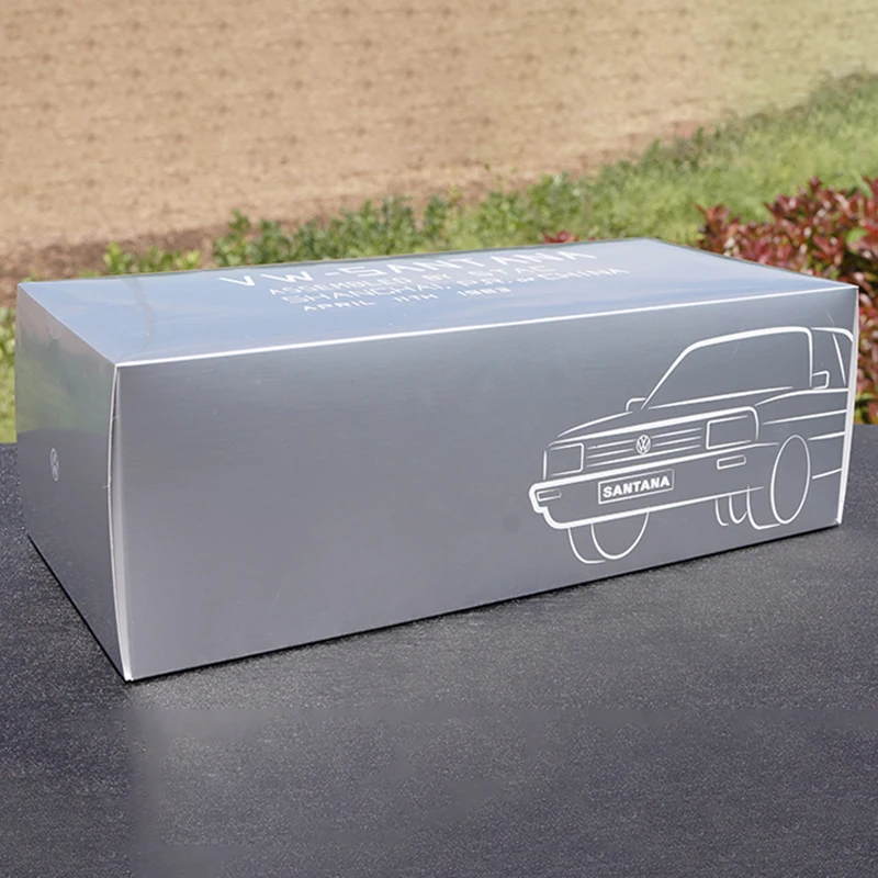 1:18 Scale Diecast Alloy 1983 Volkswagen Santana B2 Toys Cars Model Classics Nostalgia Adult Souvenir Gifts Static Display