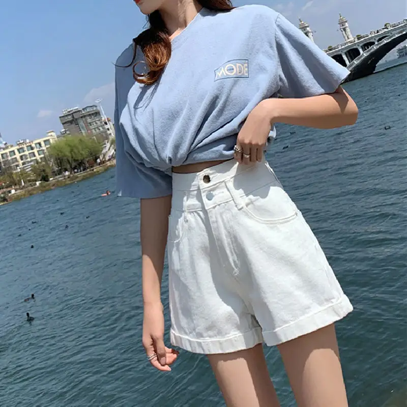 

Women's summer denim shorts2022New Year's thin, loose-fitting, slimming, high-waisted, straight-cut whiteaWide-leg short hot pan