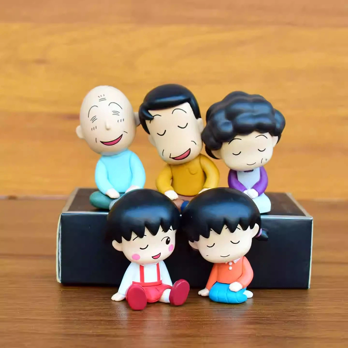 

New Product In Stock Little Maruko Family Shoulder To Shoulder Second Round Blind Box Cute Desktop Ornament Doll Festival Gift