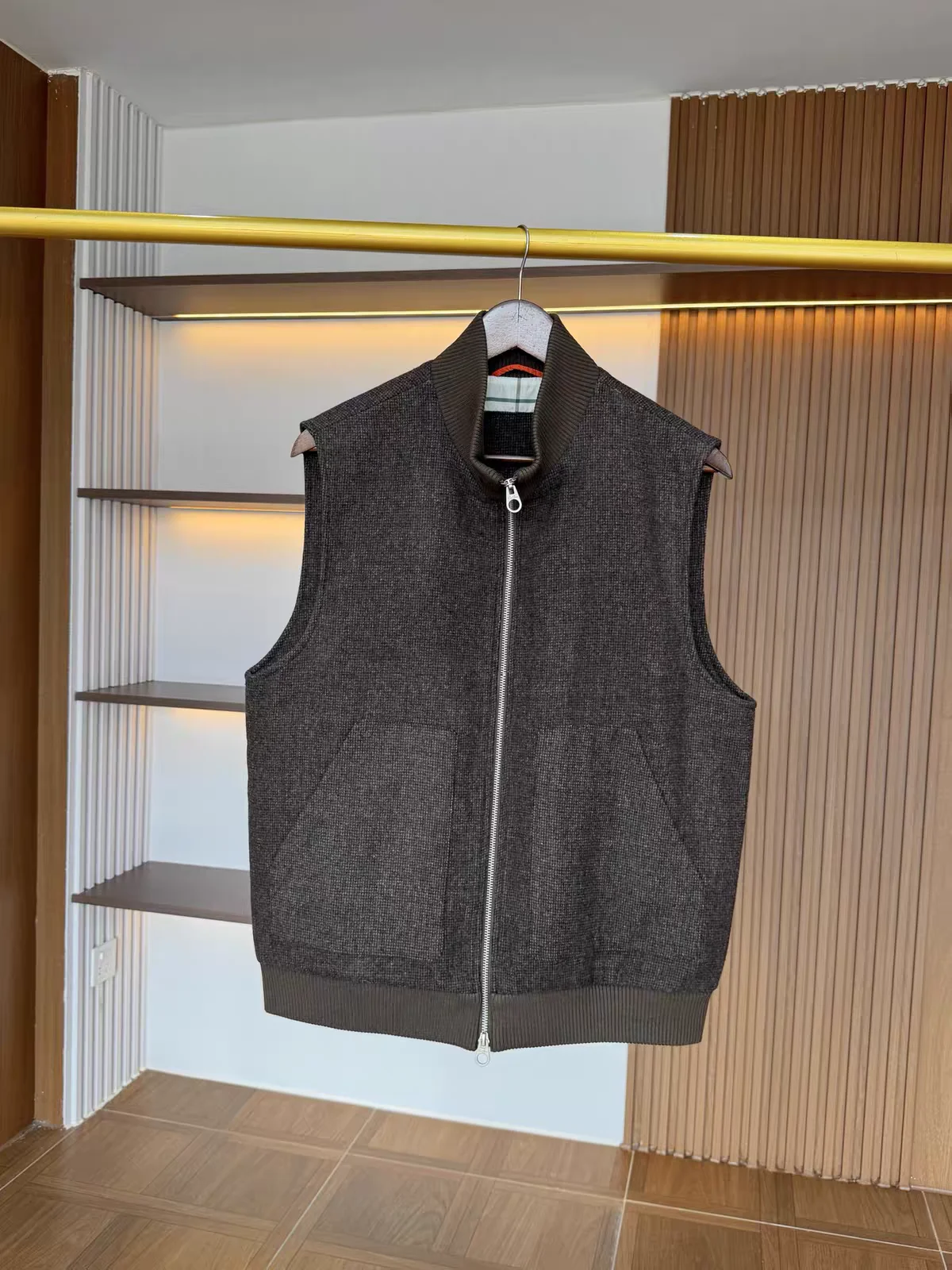 Italian Style Luxury Men's Wool Blend Vest Jacket Collarless No Logo Spring Autumn Fashion Standard Fit Single Color Outerwear