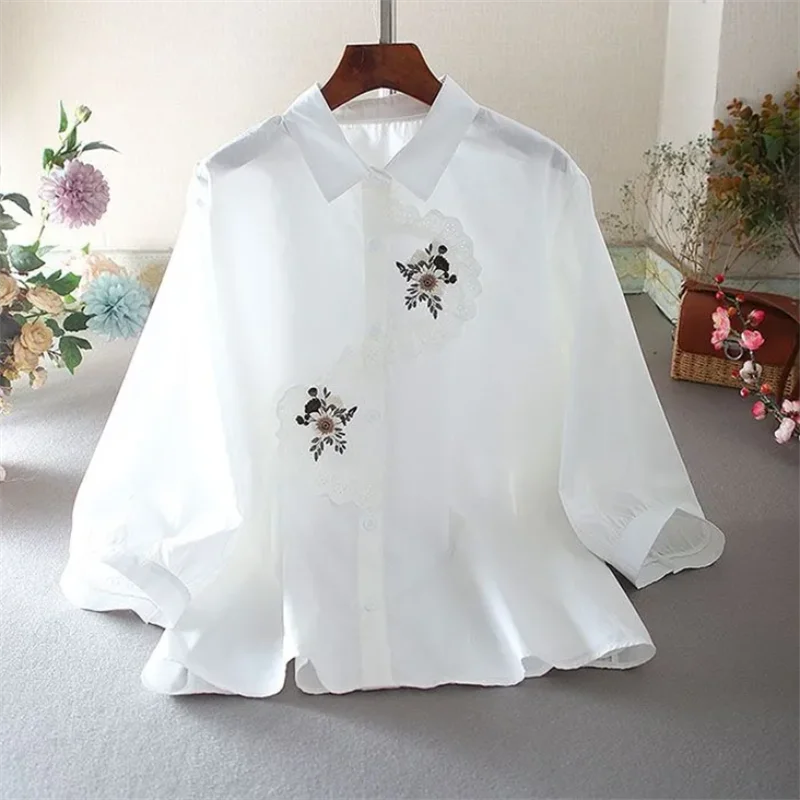 Retro Cotton Blouses Women Shirt Embroidered Shirt for Women Loose Thin Top Cardigan 3/4 Sleeves Fold Flower Button Female Blous