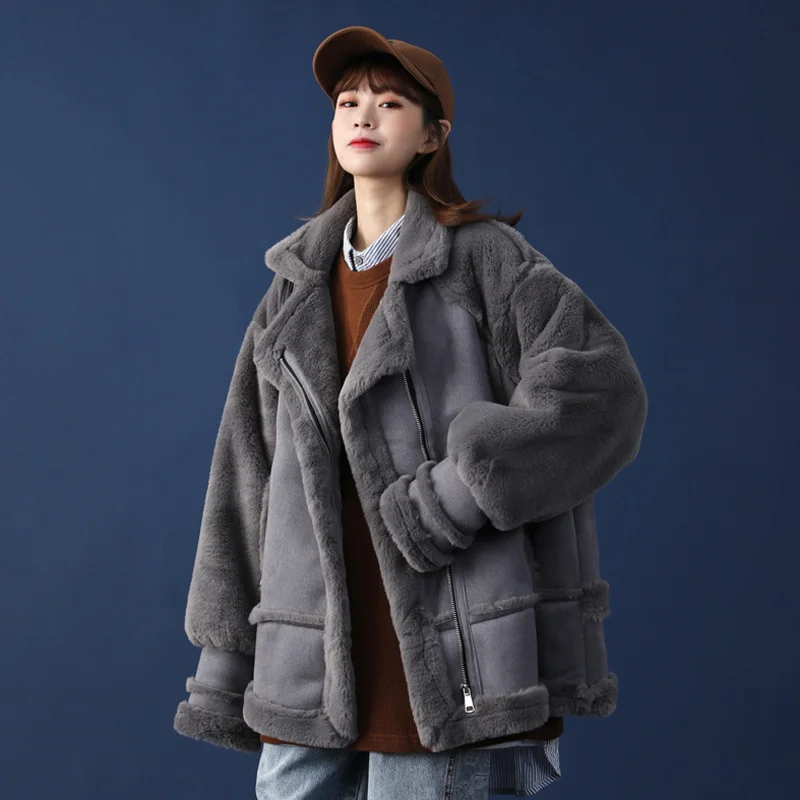 

2023 Winter Women New Faux Lamb Fur Overcoats Female Velvet Thicken Warm Coats Ladies Motorcycle Overszie Jackets P711