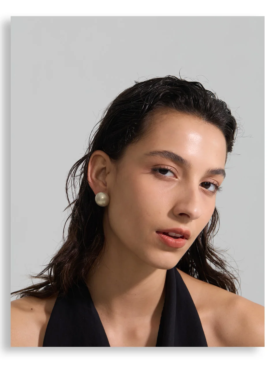Yhpup 20*20mm Hochwertige Imitationsperlen Große Runde Ohrstecker für Frauen Eleganter Chic Attraktiver Schmuck Verhindern Allergien Geschenk – Detail 3
