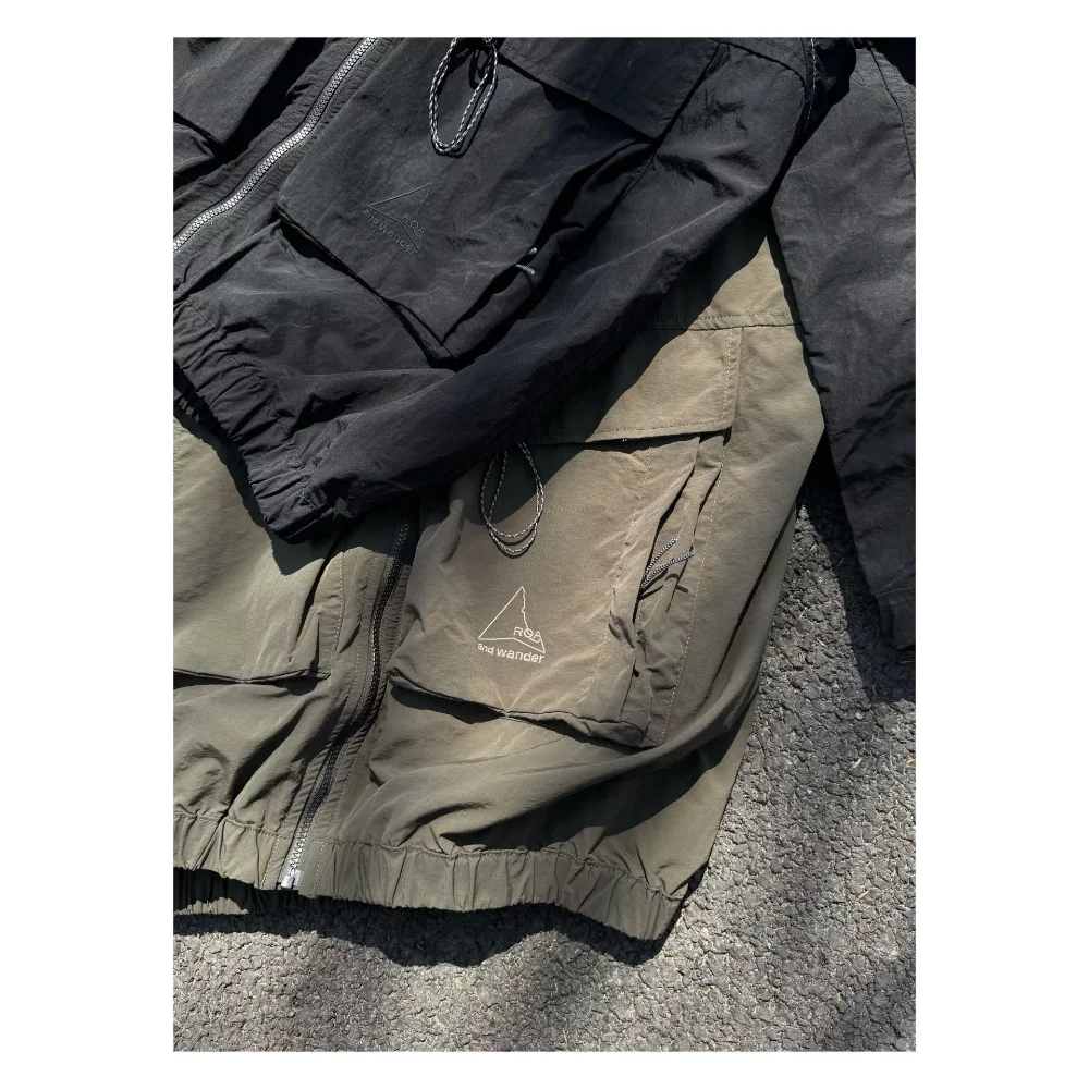 and wander New Arrival Nylon Hooded Jacket Outdoor Multi Large Pockets Windproof Hiking Camping Loose Functional Outerwear