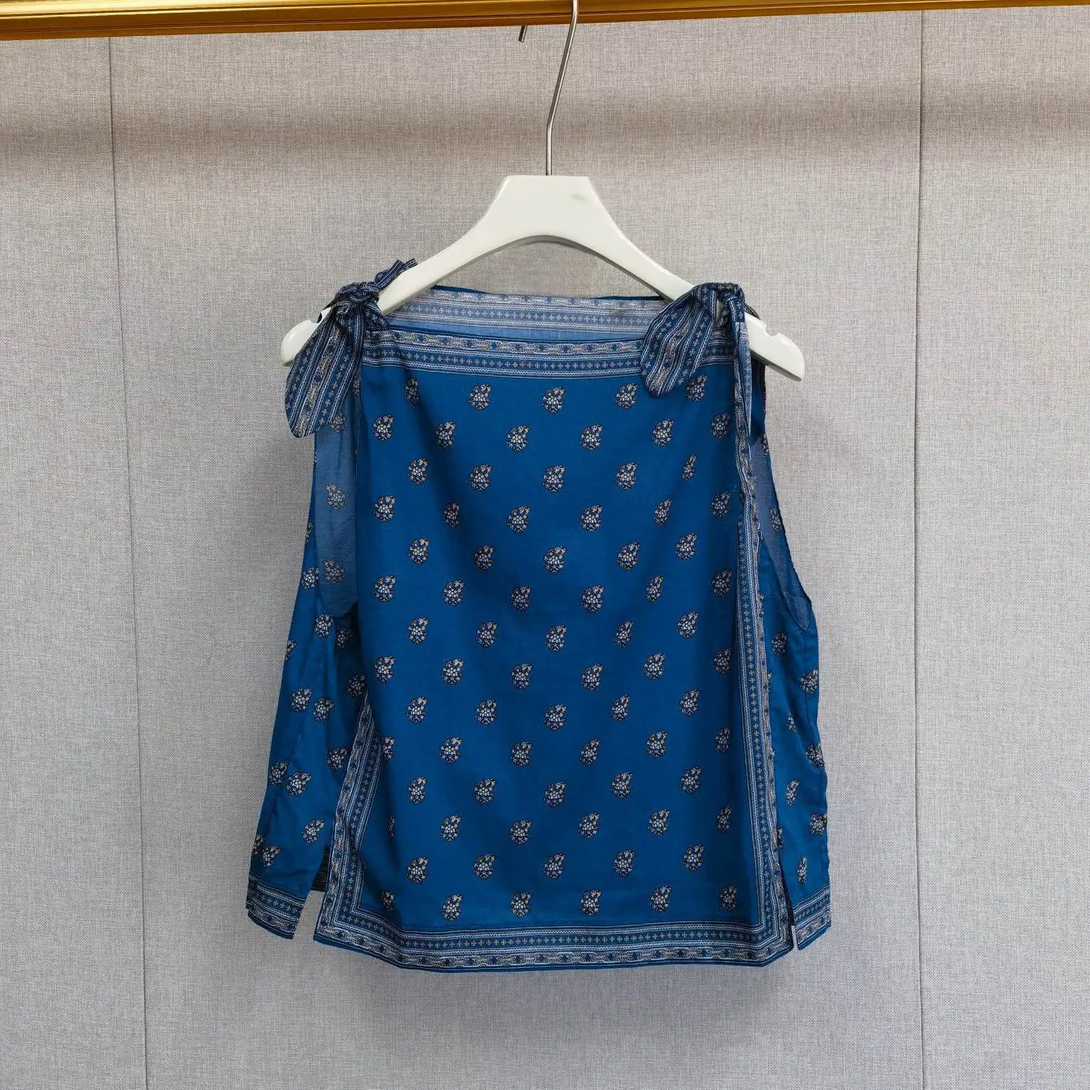 

Summer 2026 New Retro Cotton Print Belted Sleeveless Top Holiday Style Women's Vest Blouse A-Line Narrow Strap Chinese Made