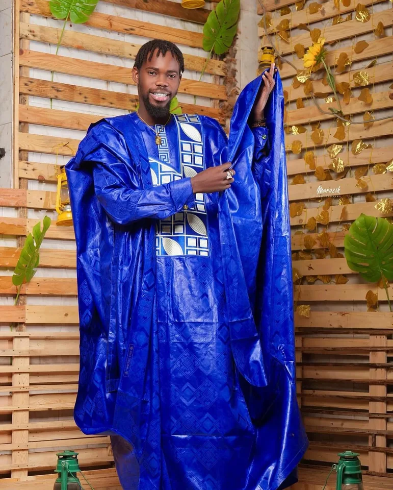 Generisch Set completo da uomo in stile etnico africano con ricami a maniche lunghe, casual, tradizionale, Nero , M Generisch Set completo da uomo in stile etnico africano con ricami a maniche lunghe, casual, tradizionale, Nero , M