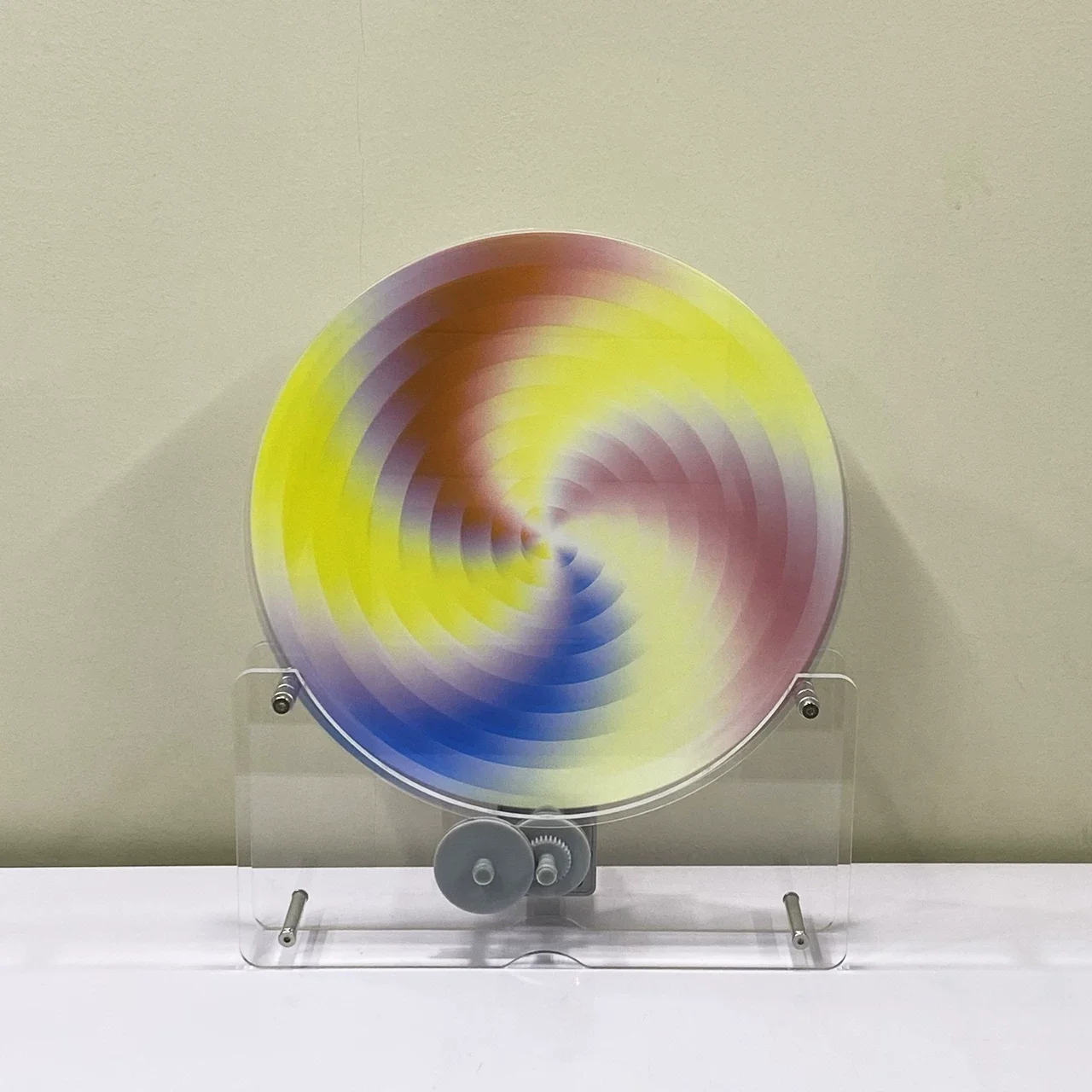 Electric gradient color disc desktop ornament rotating motion three primary color change color table