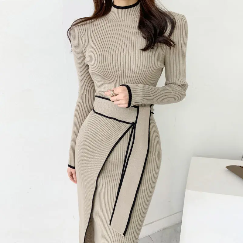 

Women's Elegant Stand-up Collar Contrasting Color Piped Ribbed Strap Waist-cinching Slim Long-sleeved Knitted Dress