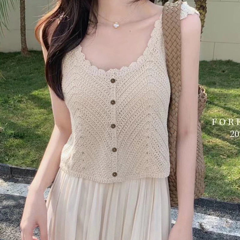 

Solid color round neck sleeveless knitted short vest strap for women Korean version can be worn internally or externally with a