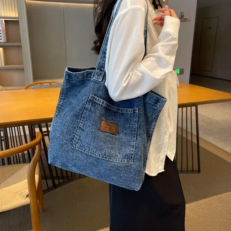 Designer-Handtasche aus Denim, luxuriöse Designer-Tragetasche, modische Clutch-Taschen, einfarbige, schlichte Damen-Handtaschen für den täglichen Gebrauch, 202 – Detail 2