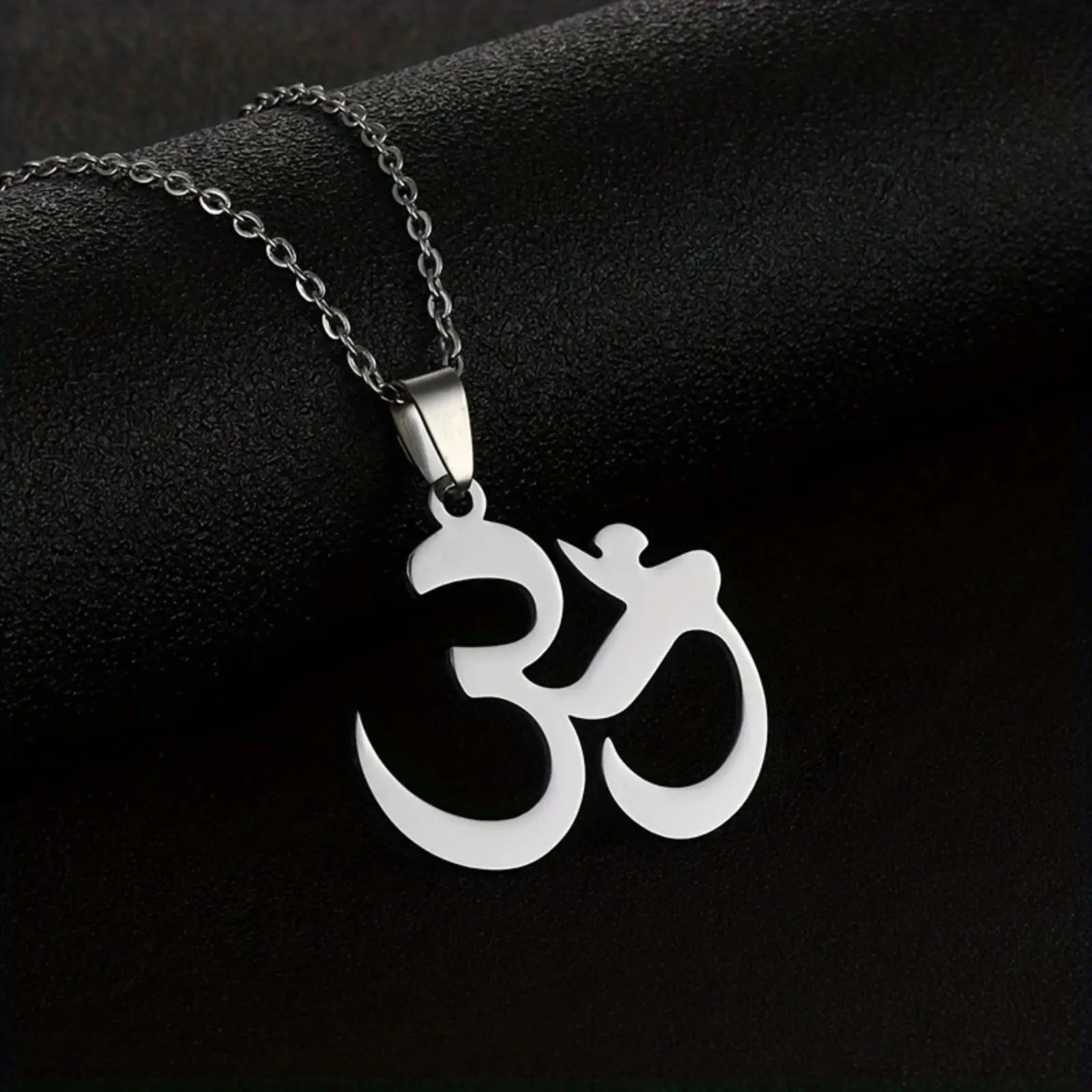 Om-Symbol Anhänger Halskette Edelstahl Hindu Yoga Aum Symbol Halsketten Spiritueller Meditationsschmuck für Männer und Frauen – Detail 2