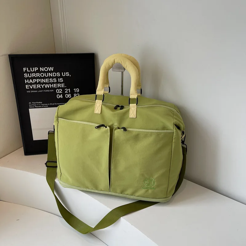 

Large Capaci Travel Bag Fitn Sports Bag Handheld Crossbody Outdoor Travel Bag Polyester Material Pure Color Pattern