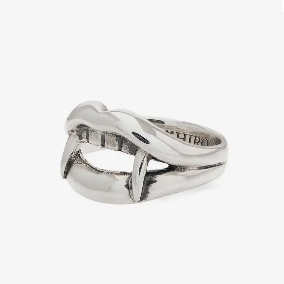 

YOJI OOAK ENGRAVED RING 925 Vampire embossed sterling silver ring Handmade retro Ring for men