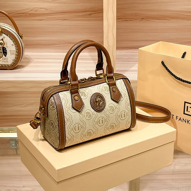 Light luxury brand genuine leather pillow bag for women's new 2023 high-end designer retro one shoulder crossbody portable small