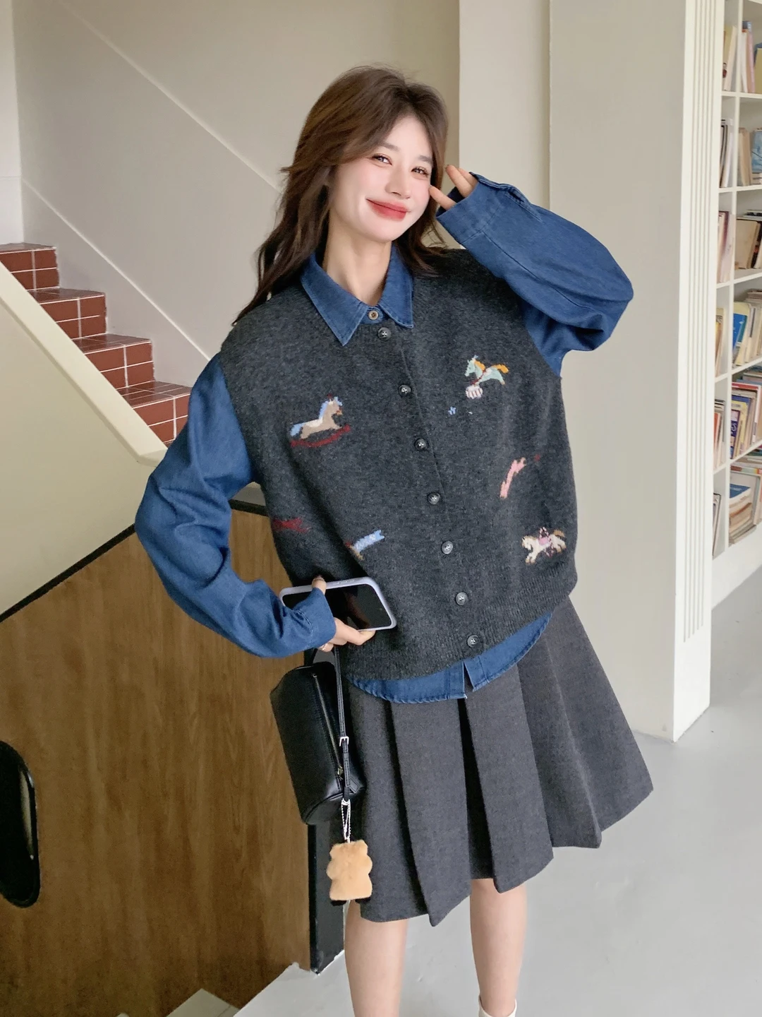 

Cartoon Embroidered Knitted Vest And Denim Shirt Set Women's Fashionable Spring Autumn Two-piece Set Age-reducing College Style