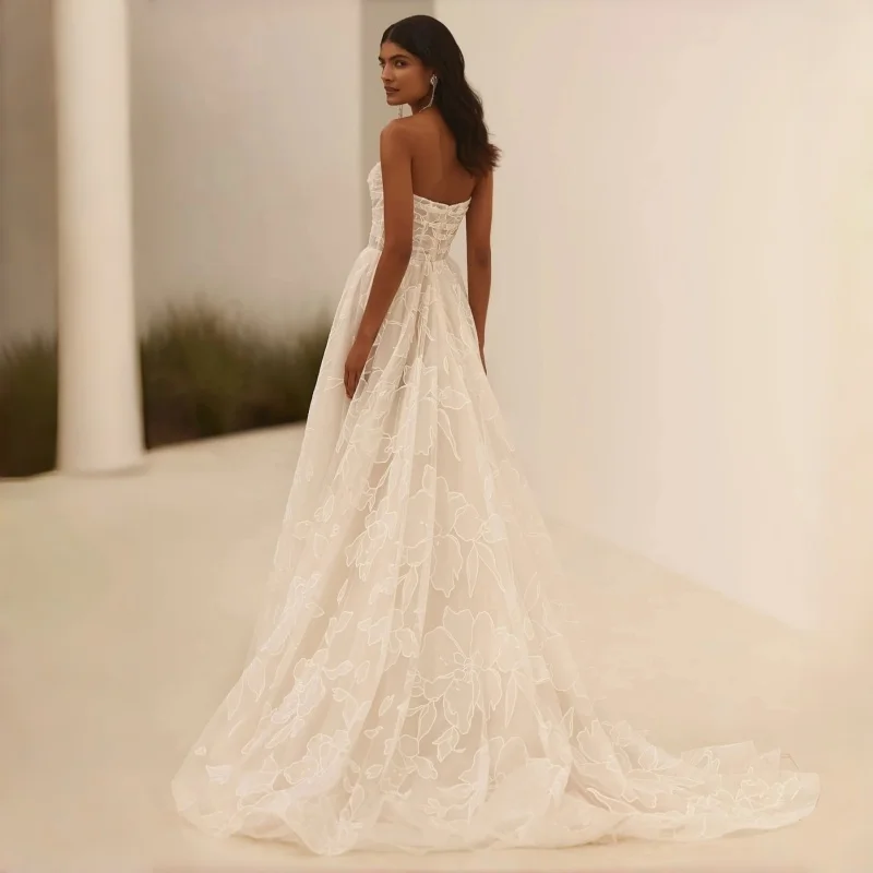 Modern Strapless Floral Line-Embroidered A-Line Wedding Dress Ruched Bodice Nude Lining Chapel Train Bridal Gown Customizable