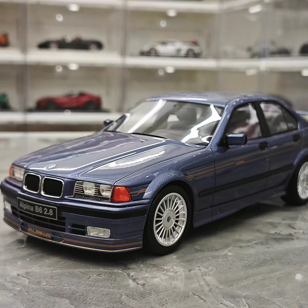 レジン素材 1:18スケール BMW ALPINA B6 2.8 セダン シミュレーション
