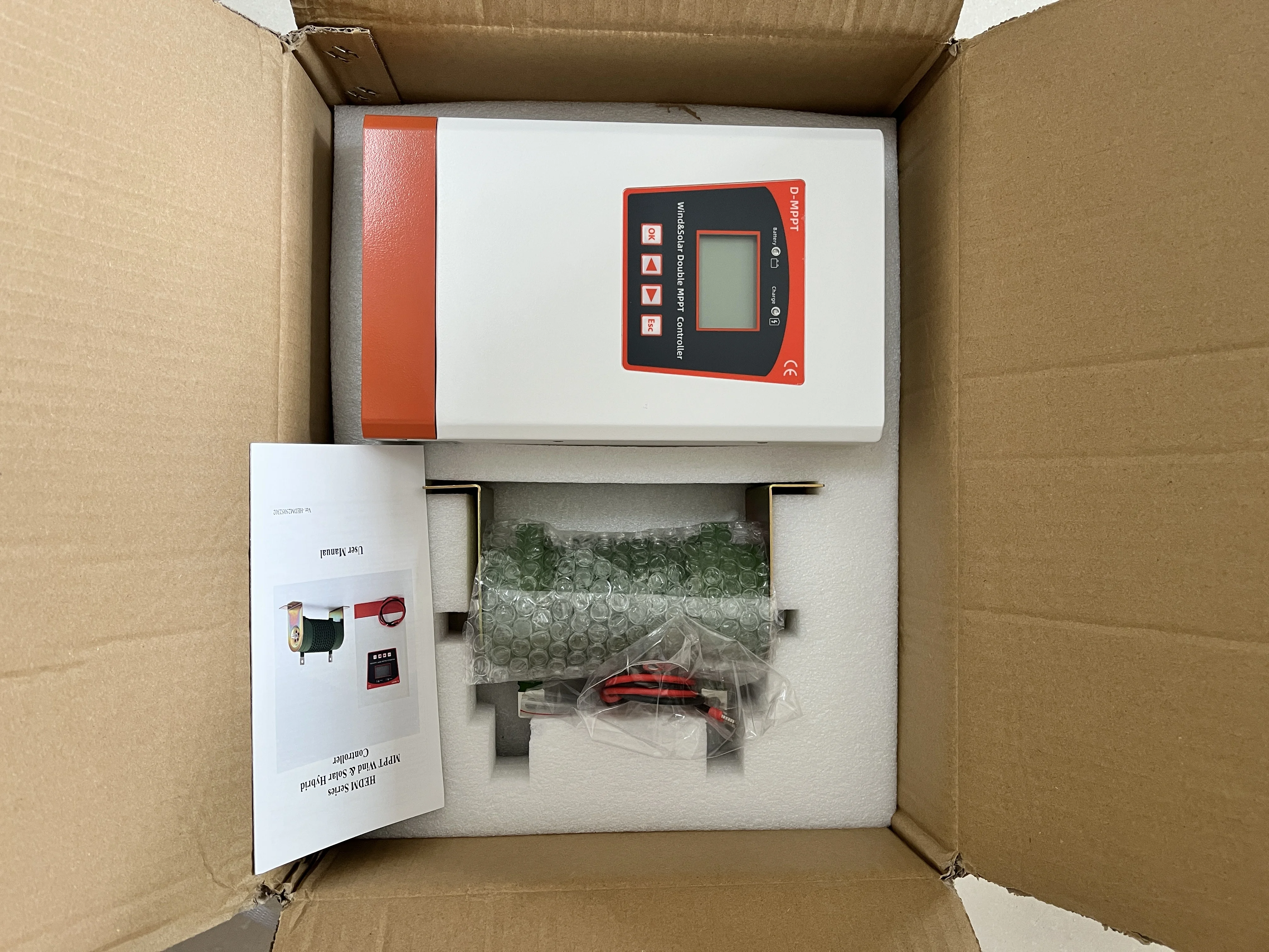 MPPT Wind & Solar Hybrid System Controller Auto 12V 24V 48V 6KW 8KW High Efficiency Regulator For Home Appliance Wind Generators