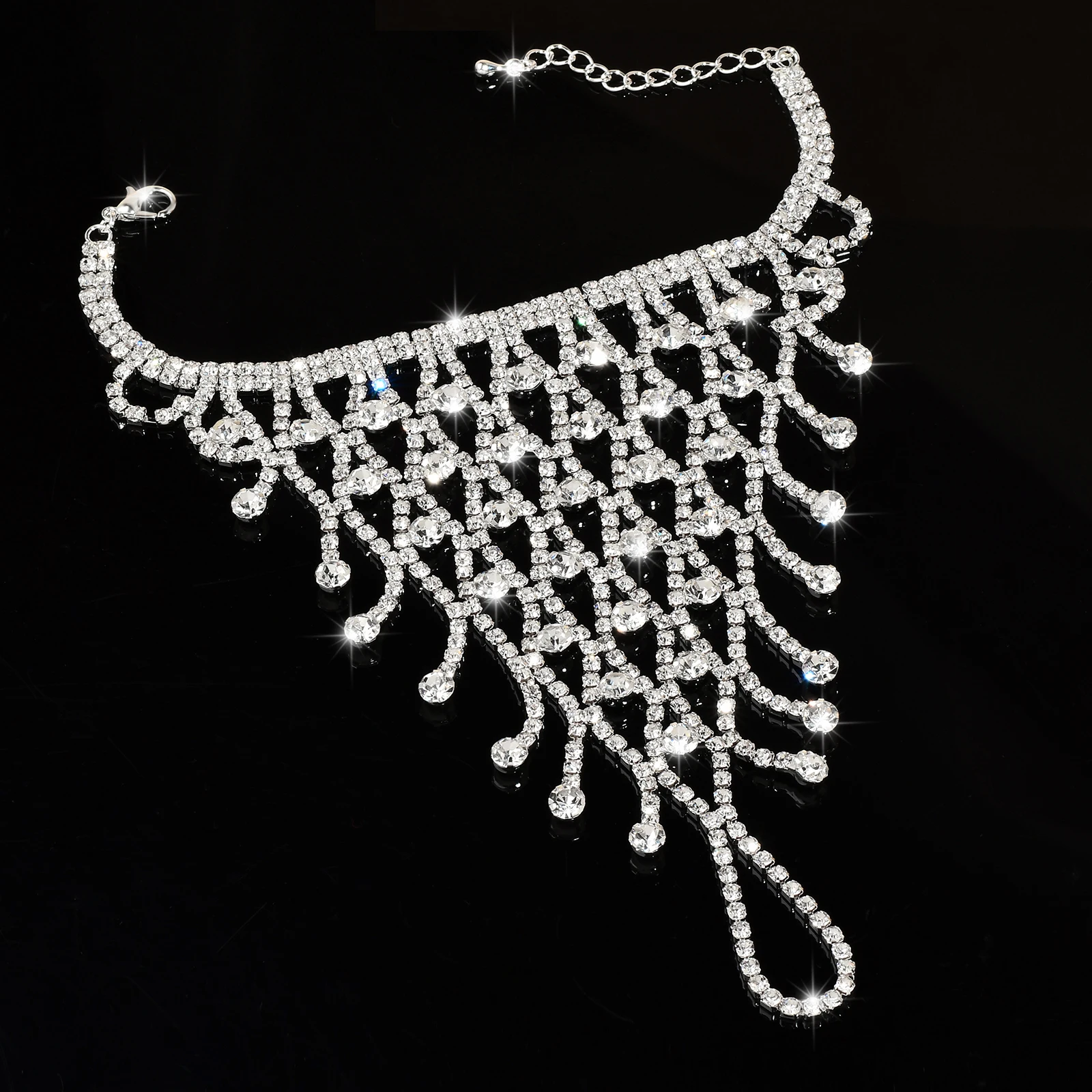 شخصية شرابة حجر الراين سوار ، أوروبا والولايات المتحدة ، الإبداعية مائة مع لامعة حتى الإصبع ، حزب زخرفة اليد