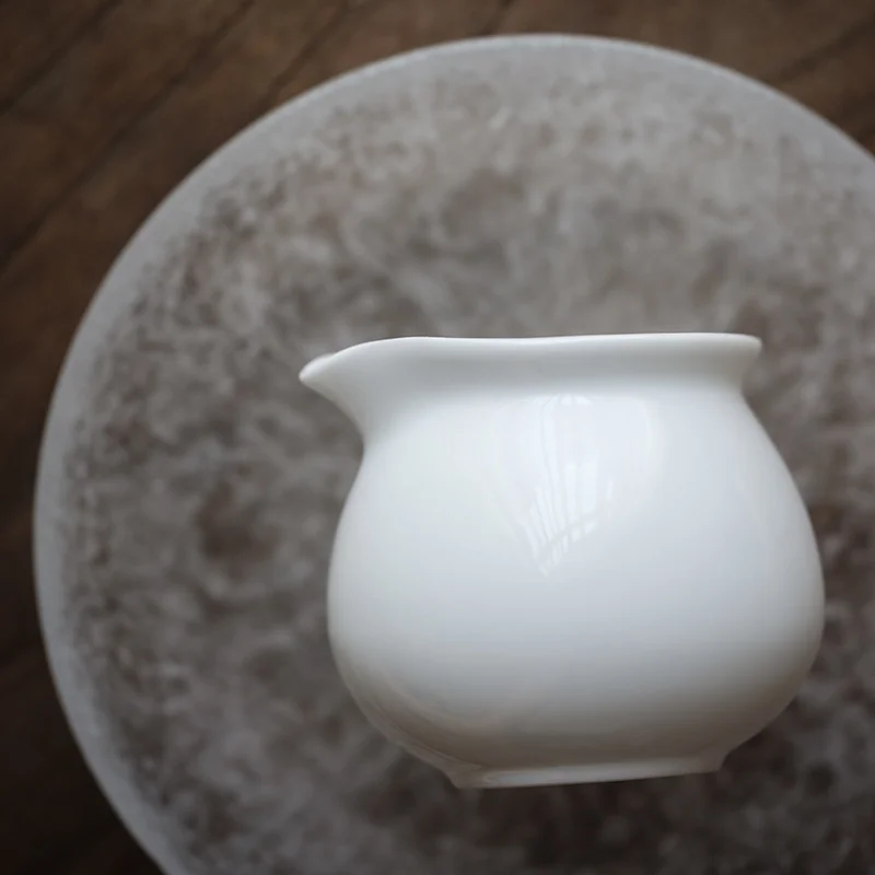 Yongle Sweet White Porcelain Gongfu Tea Set Public Cup Tea Ocean Jingdezhen round Series  Style Color Glaze Crafts