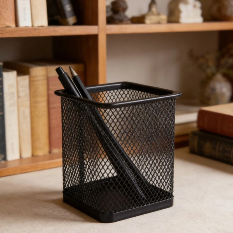 

1 шт., креативный студенческий держатель для ручек, металлический сетчатый держатель для ручек, черный держатель для ручек, многофункциональная настольная сетка для хранения канцелярских принадлежностей