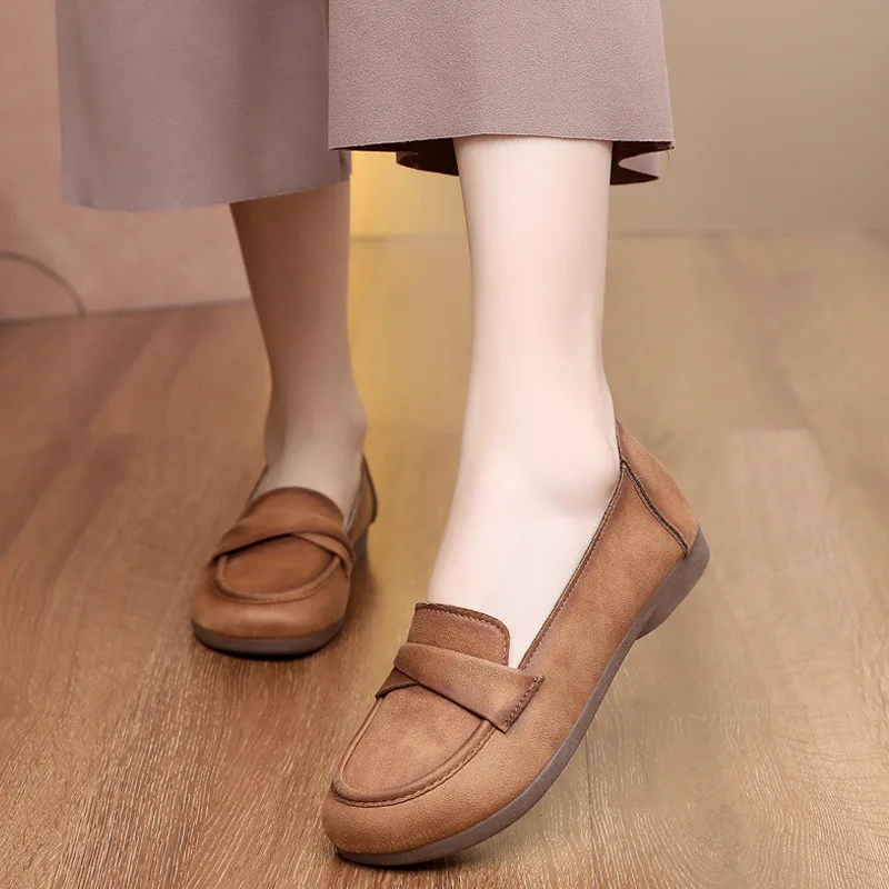 

Spring 2025 New Beijing Cloth Shoes, Comfortable Soft-soled Mom Shoes, One-foot Matching Bean Shoes, Flat Women's Single Shoes
