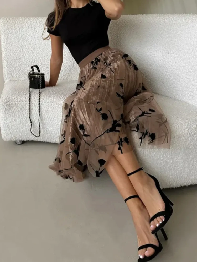 Gonna elegante da donna Estate elastica a vita alta Coperta in pile Gonna lunga in garza Gonna a pieghe di lusso semplice e versatile