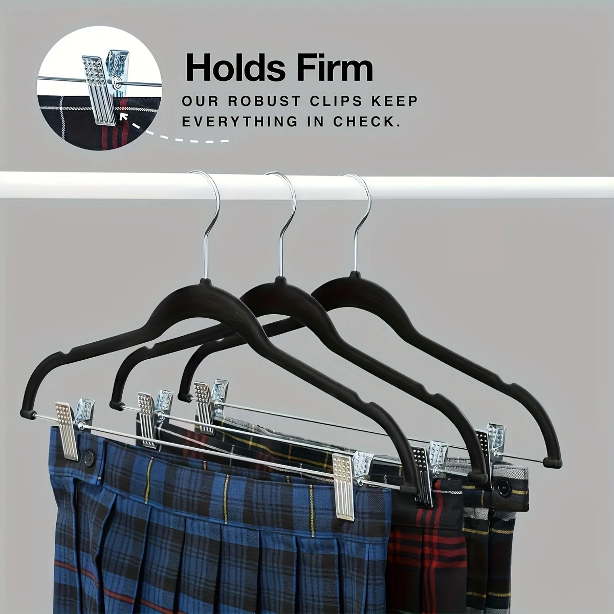 Non Slip Velvet Clothes Hangers with Metal Clip Flocked Anti‑Slip Suit Pants Skirt Hanger Heavy Duty Space Saving Garment Holder
