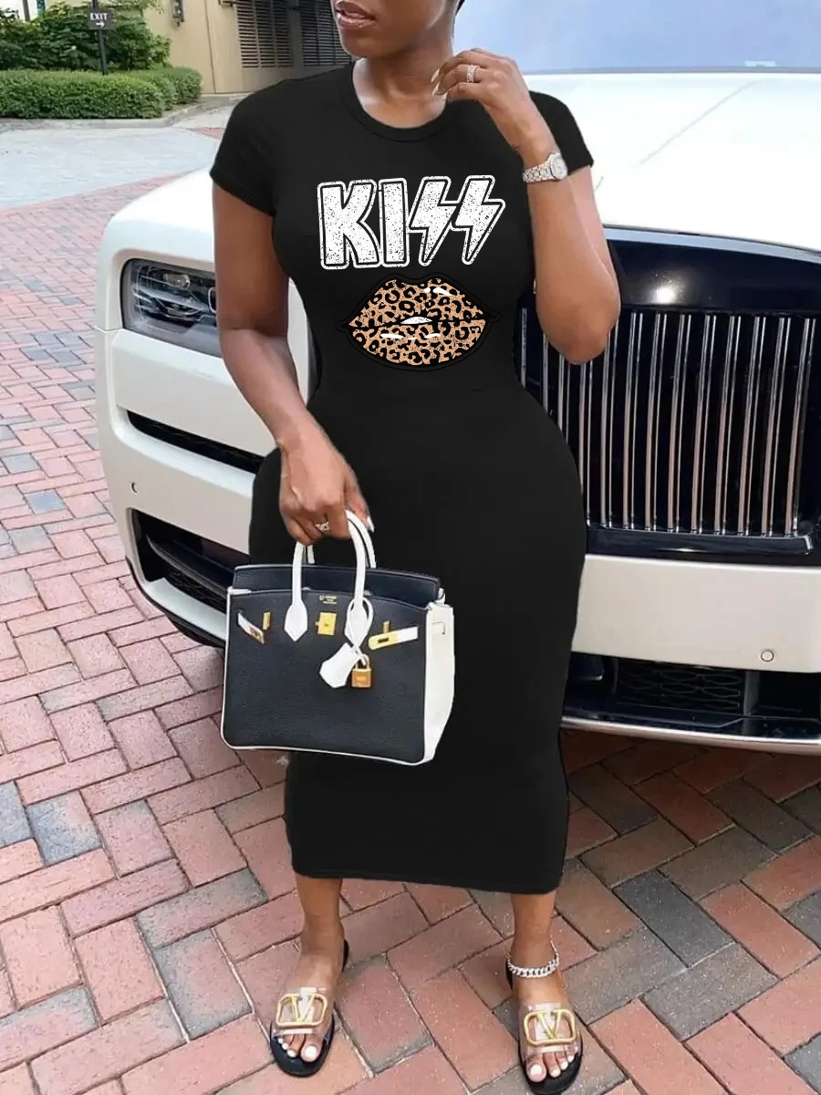 ฤดูร้อนสีดำเซ็กซี่ชุดสตรี KISS ลายเสือดาวลิปพิมพ์ลำลอง SLIM FIT แขนสั้นคอกลมเสื้อยืดมินิเดรส