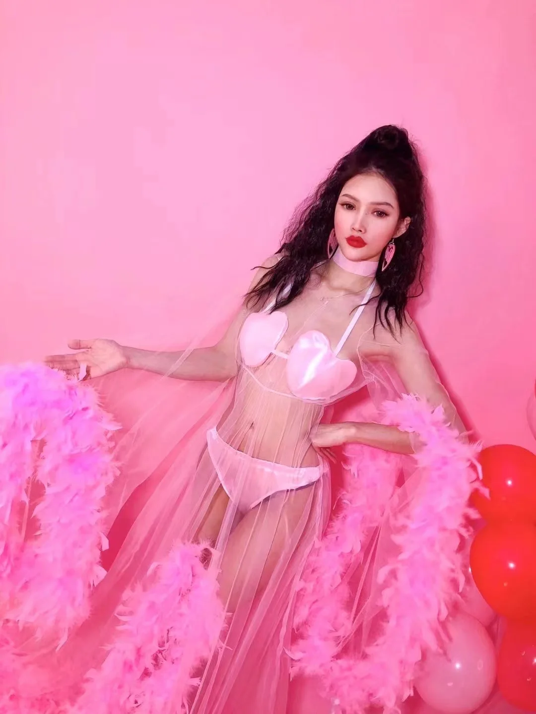 2025 섹시한 관점 메쉬 깃털 롱 드레스 여성 나이트 클럽 고고 쇼 댄스 의상 카니발 레이브 의상 핑크 비키니 yj855