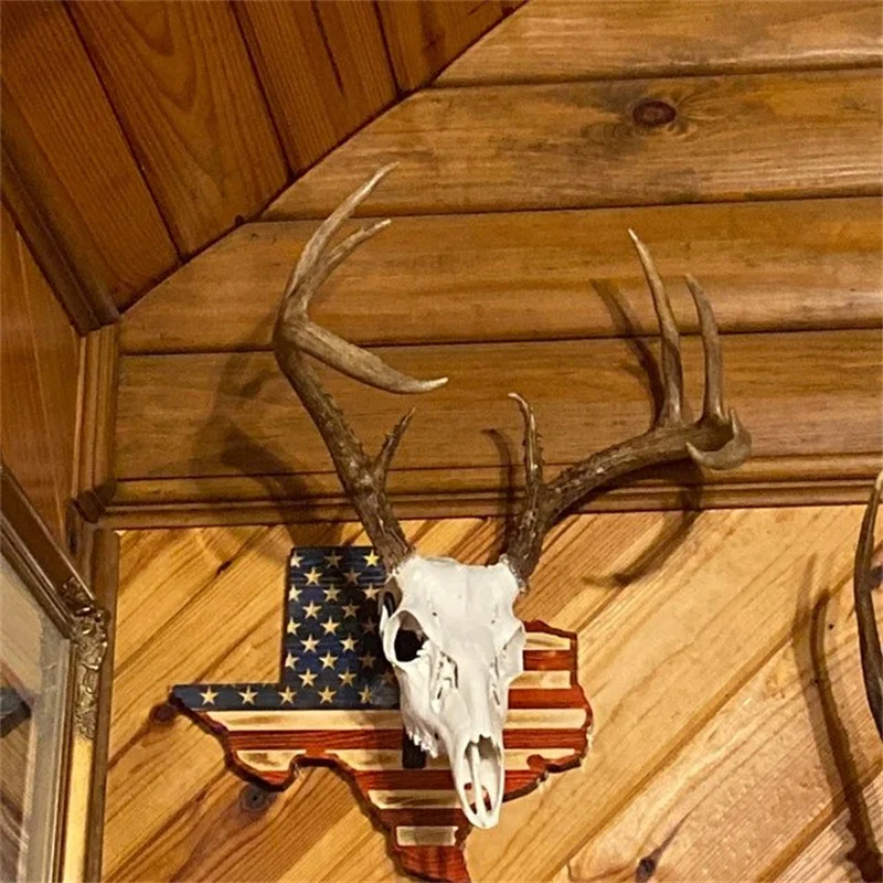 European Deer Mount Plaque, Prey Display Rack, Home Decoration,Wooden Background Stars and Stripes Patterns,Home Decor in Stock