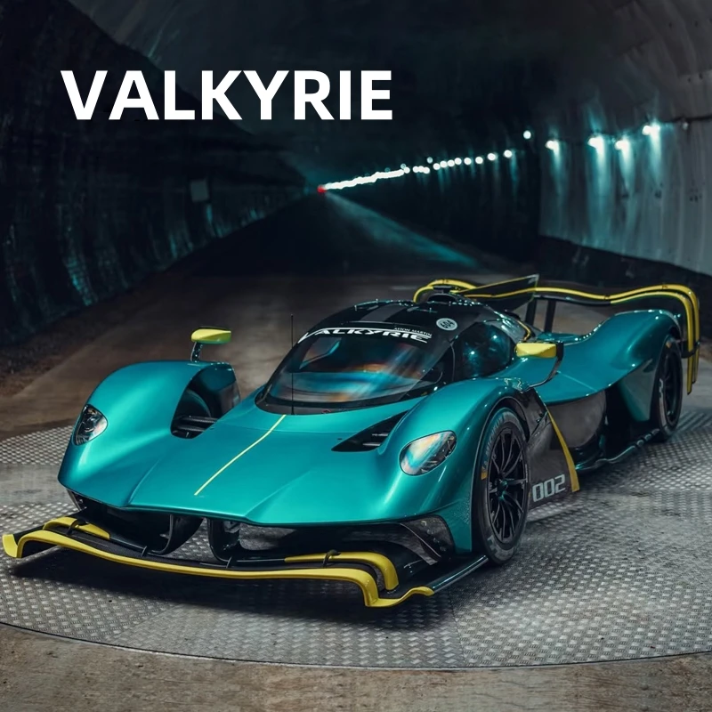 1:24 Valkyrie Spider Supercar Alloy Car Model Sound and Light Pull Back Children's Toy Collectibles Birthday Gift