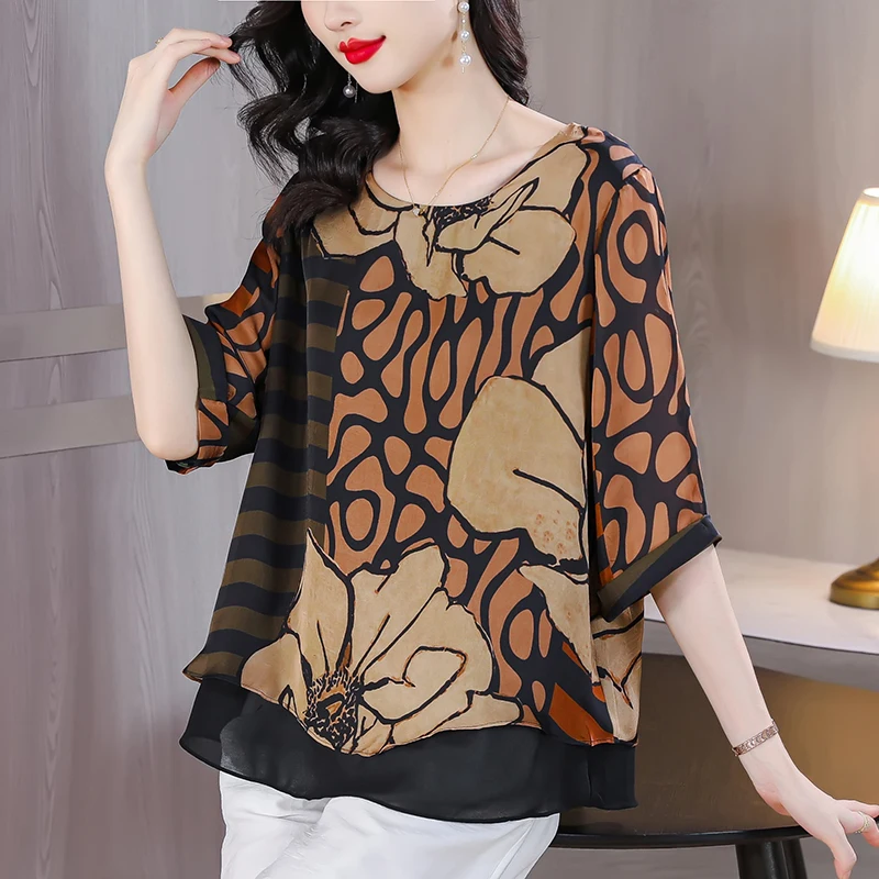 2023 Summer New Short Sleeve Silk Loose Chiffon Shirt Covering the Stomach High end European Top Loose Large Slim T-shirt