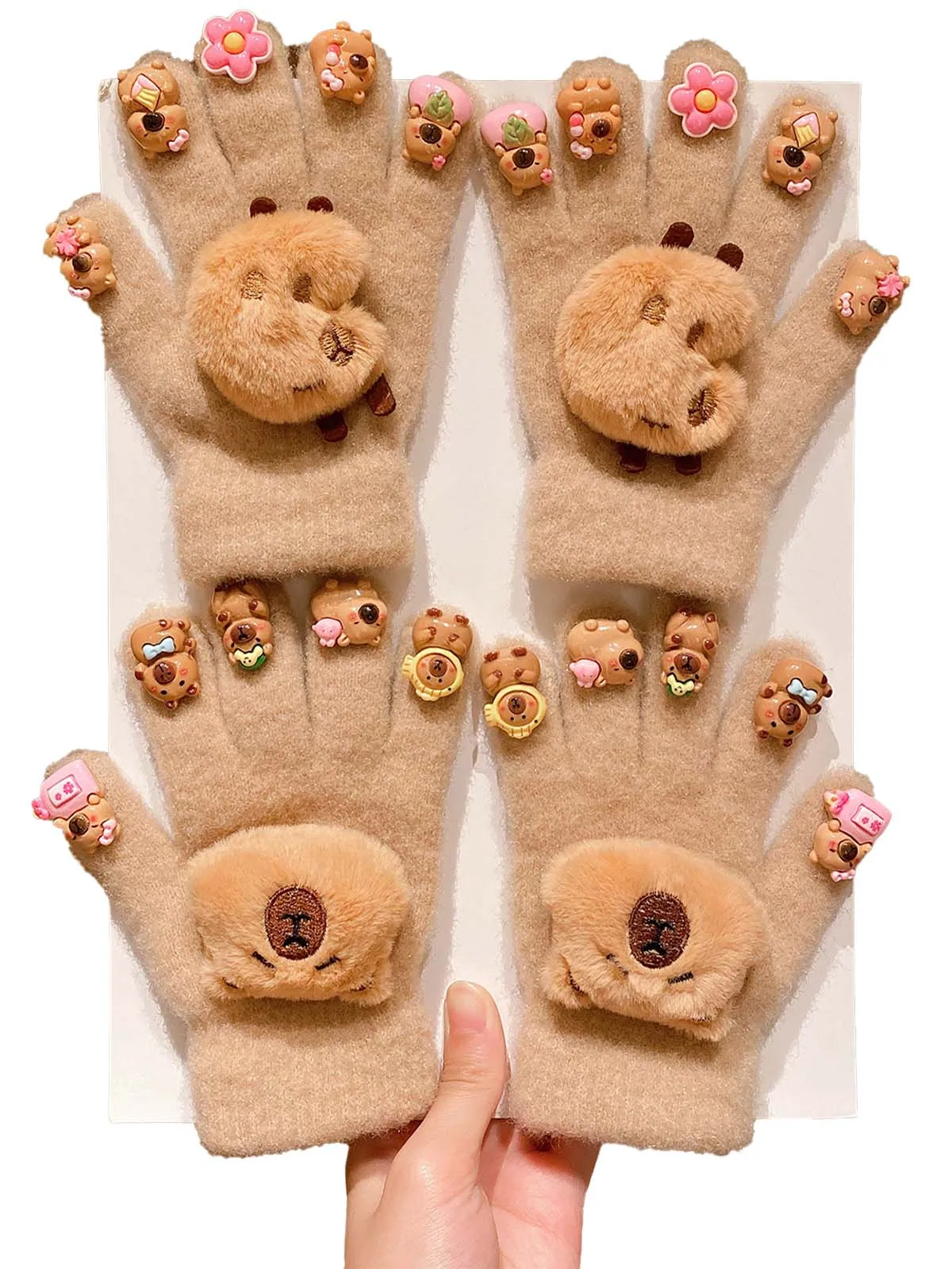 AliExpress NONE 2/4-Piece Capybara Gloves: Brown knit, warm, elastic cuffs. Skiing/cycling/daily—cold-weather essential.