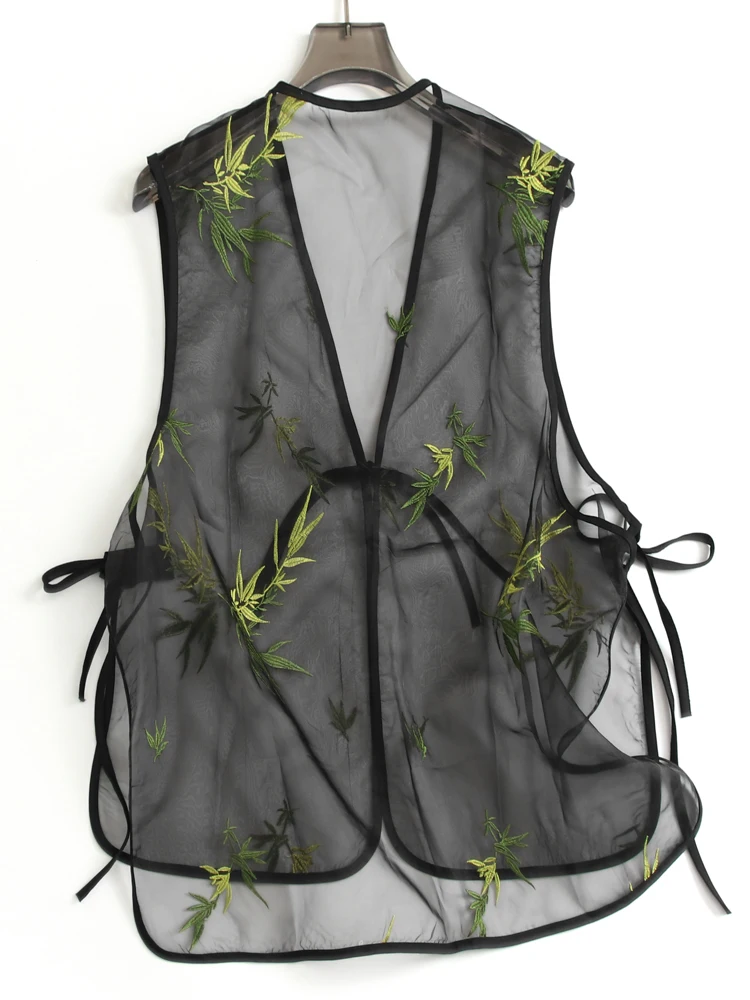New Chinese Style Floral Embroidered Net Vest Loose Thin Summer Vintage Women's Fashionable Shoulder Pad Tank Top D061