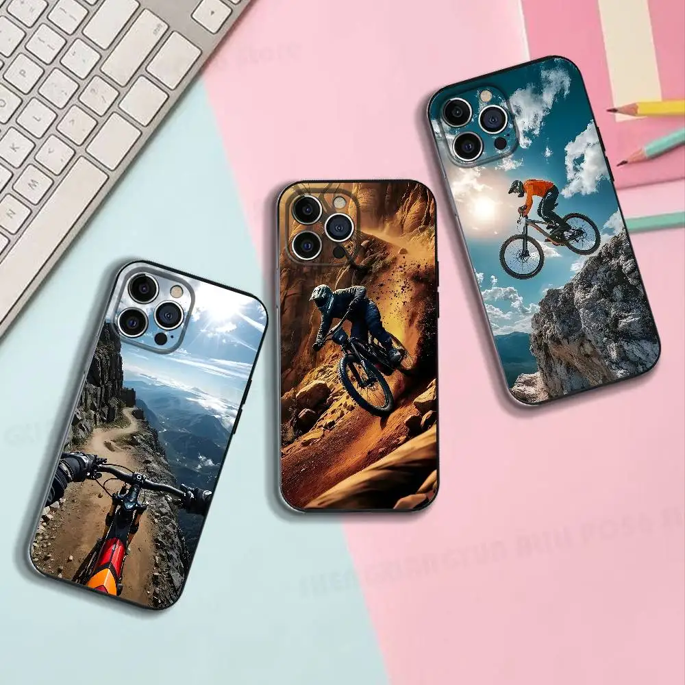 Funda de Silicona Suave para Teléfono con Diseño de Bicicleta de Montaña Extreme Challenge, Color Negro, para iPhone 17, 16, 15, 14, 13, 12, 11 Pro Max Plus XS
