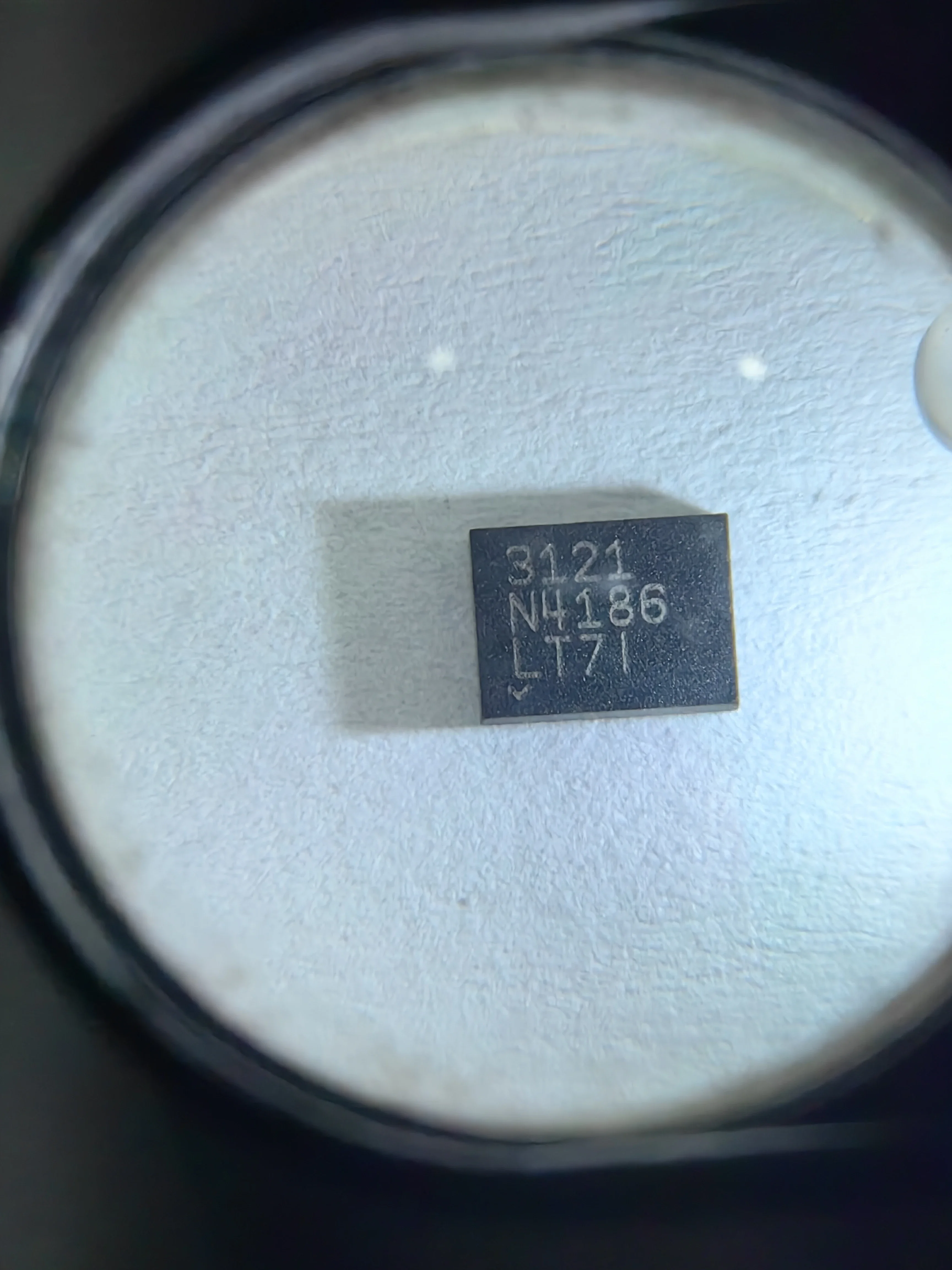 LTC3121EDE LTC3121IDE LTC3121 - 15V, 1.5A Synchronous Step-Up DC/DC Converter with Output Disconnect