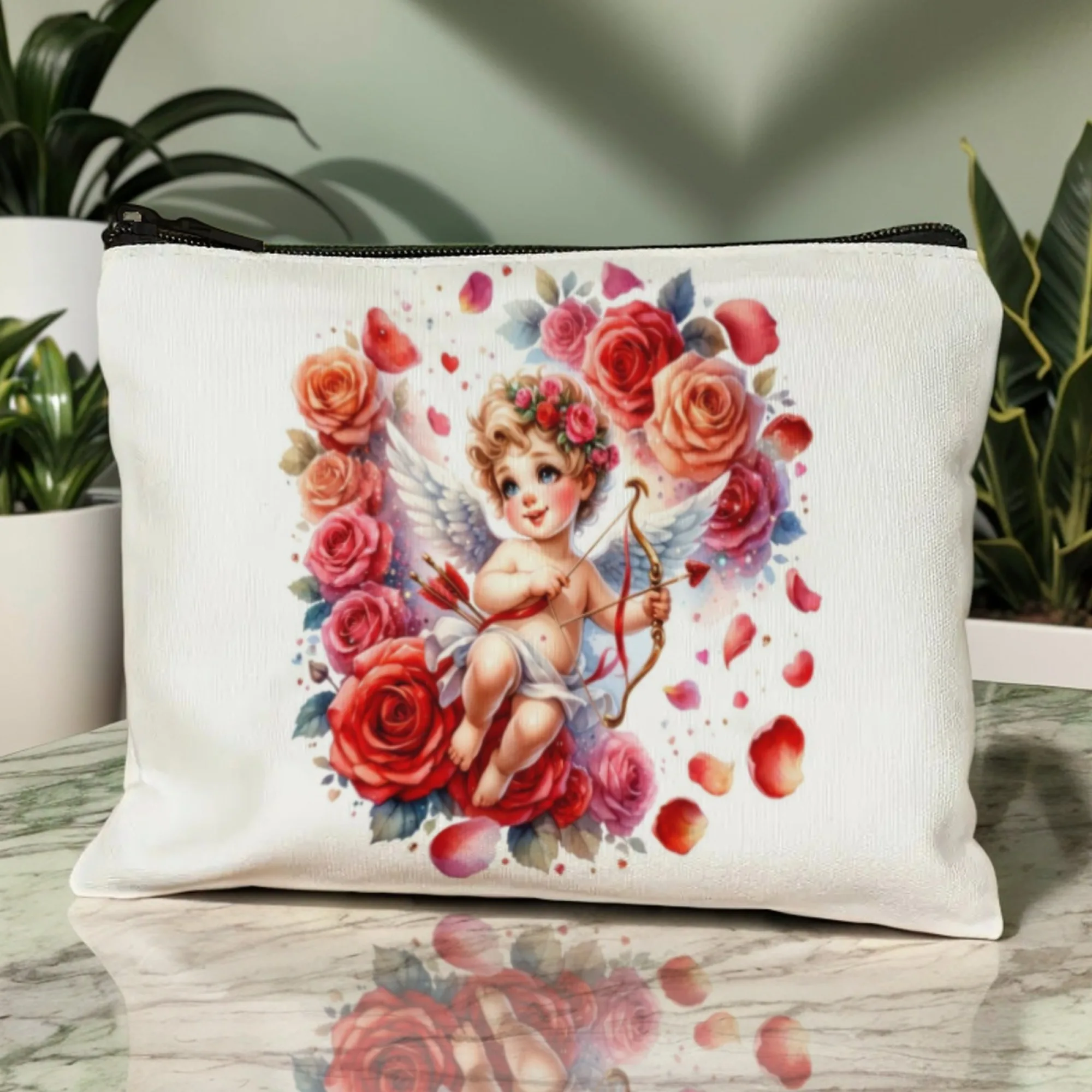 Romantic Love Theme Cosmetic B - огляд і ціна Embroidery Design Love