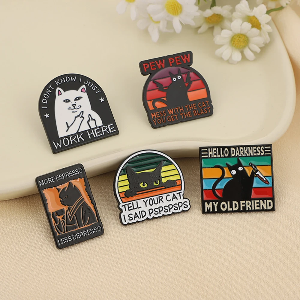 الكرتون الإبداعية قوس قزح القط بروش معدني مضحك الأبجدية يقتبس دبوس ظهره الإكسسوارات الأزياء والمجوهرات اختيار هدية مثالية