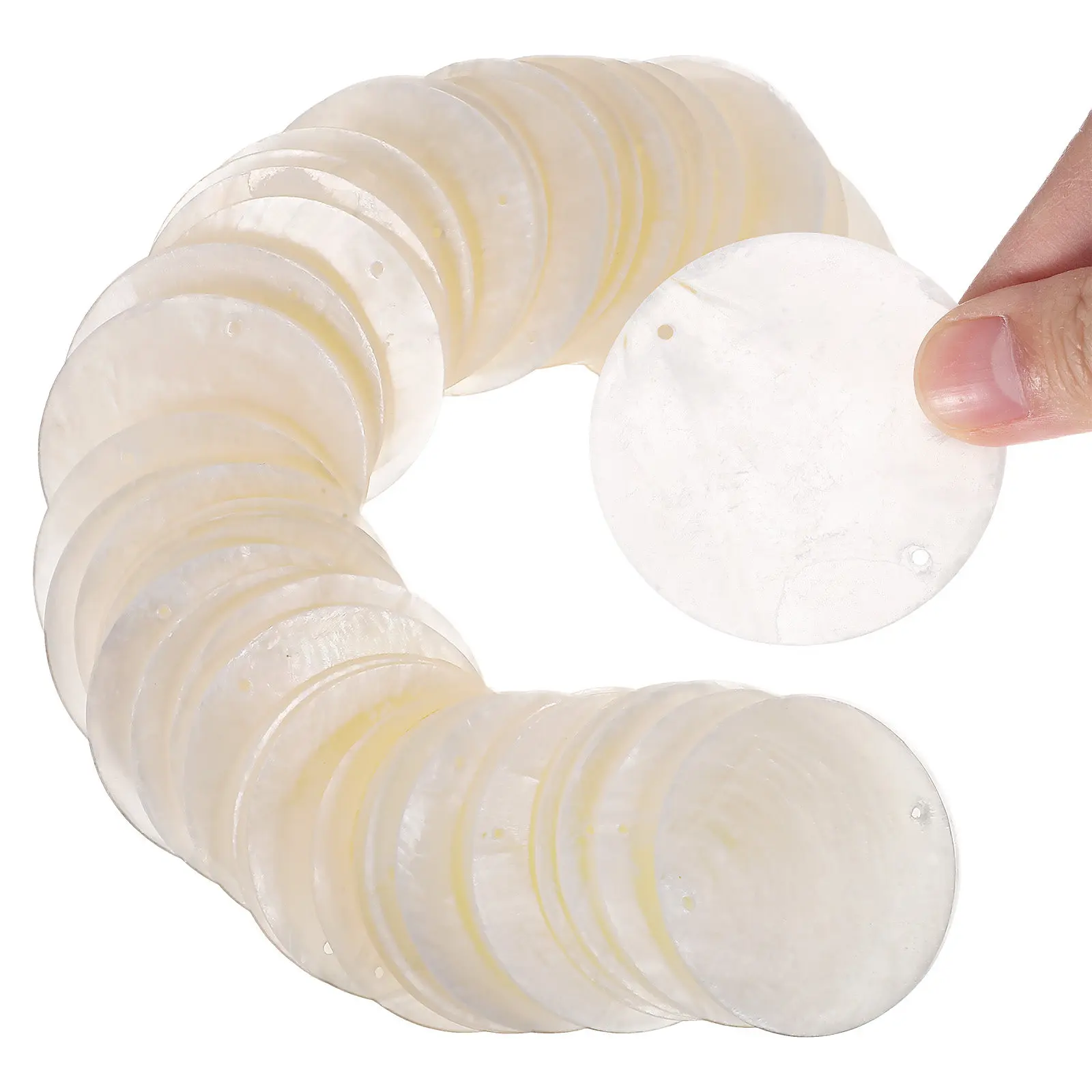 50pcs Natural Shells For Crafting Round Shell Hanging Pendant With 2 Holes Diy Crafts Jewelry Making Wind Chimes Decor Flat
