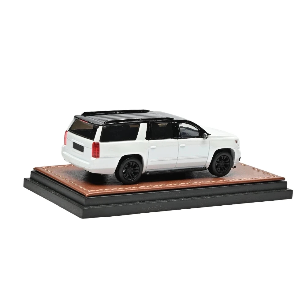 IN STOCK GOC 1/64 for 2015 Suburban Full Sized SUV Customized Ver. Diecast Model Car Limited Collection
