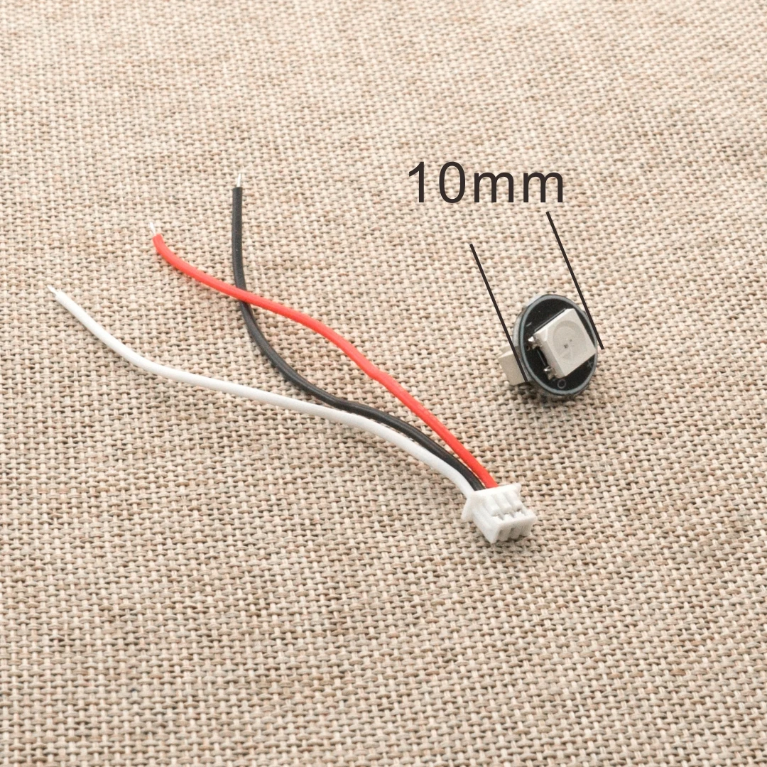 يمكن استخدام مصباح الصغير المحدد لـ DIYsabers للملحقات مثل غرفة الكريستال المعدنية الدوارة