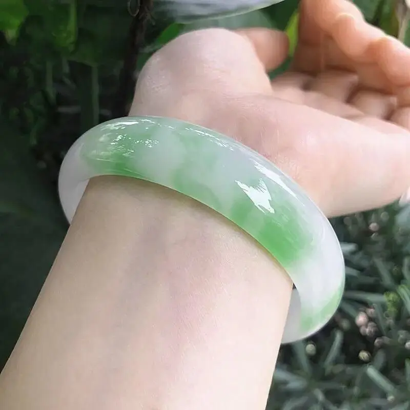 

Natural Xinjiang Wangfu jasper bracelet jadeite women's flower