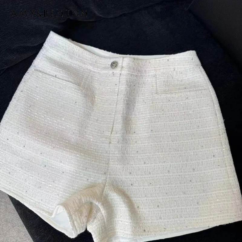 

French Original Design White Sequin Women's Clothing 2026 Spring Autumn Fine Sparkle Exquisite Fashion Versatile Shorts Ladies