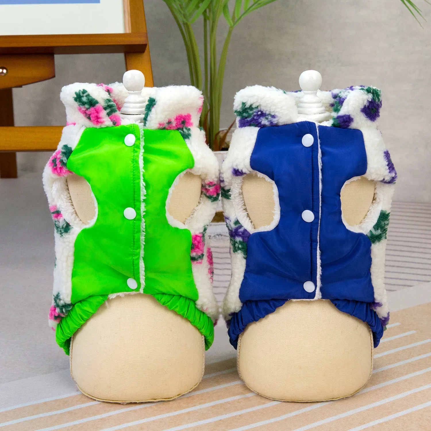 Pet Lamb Fleece Floral Coat Autumn/Winter New Pet Teddy Cat Clothes Countryside Tank Top Dog Clothes for Small Dogs