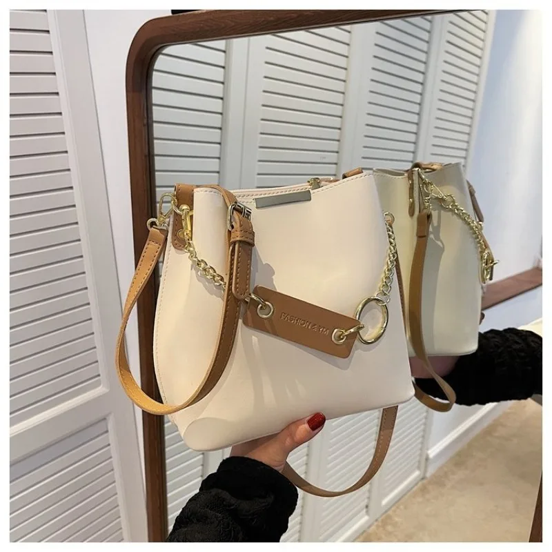 

Elegant Diaper Bag Fashionable Leather Satchel Unique Square Shape Original Retro Letter Logo Large Capacity For Party
