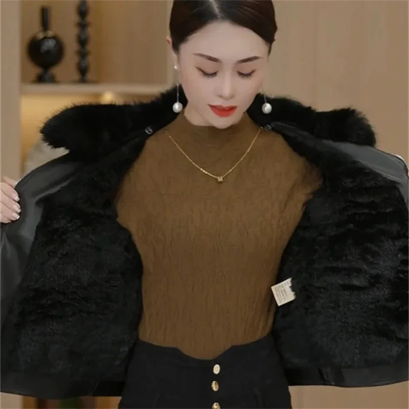 الكورية المرأة موضة فضفاضة بولي Leather بلوزة جلدية أبلى 2025 سيدة كبيرة الحجم 5XL سترة جلدية الشتاء الإناث قصيرة معطف جلد فو