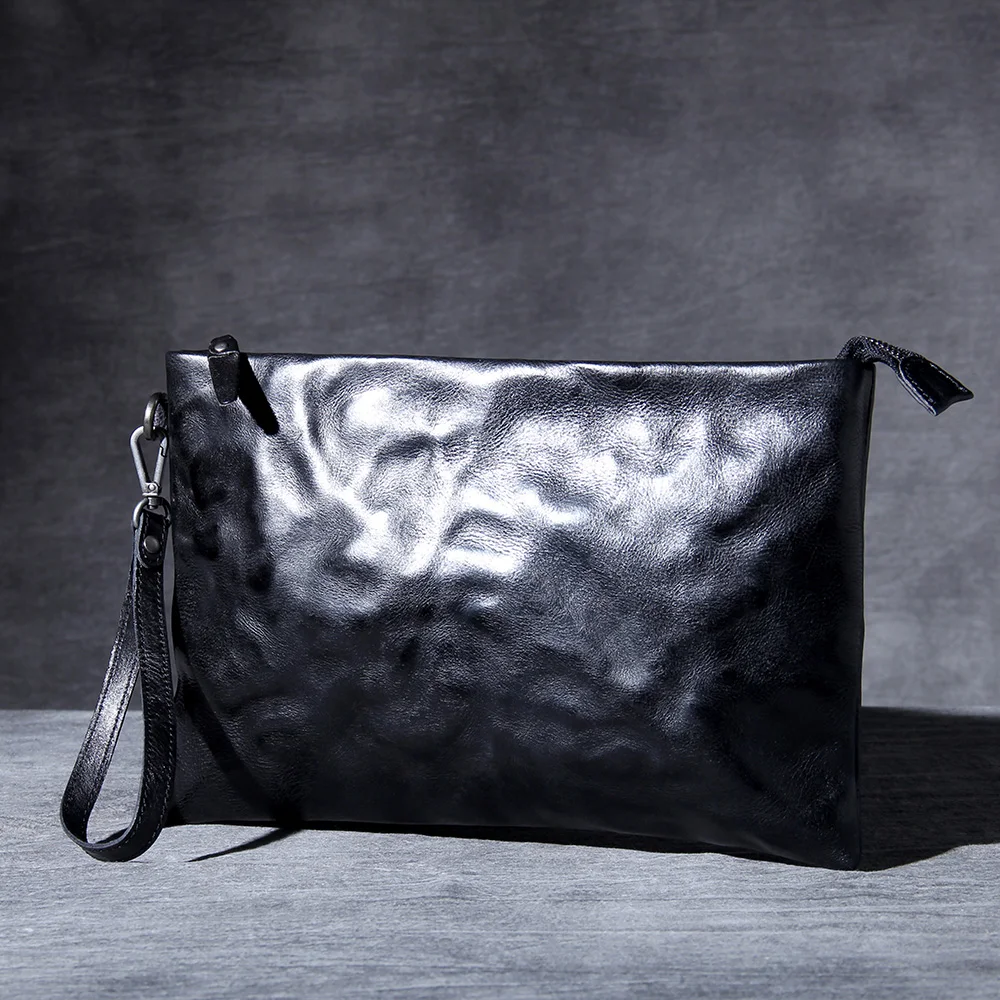 S.WORKER Retro-Clutch aus Vollnarbenleder für Herren | Handtasche aus Used-Leder mit Handgelenkschlaufe – Detail 7
