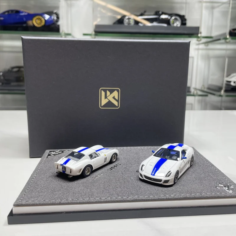 สินค้าใหม่ในสต็อก 1:87 Dmy 250gto 599gto ชุดรถคู่ รถเรซิ่น ของเล่นสะสม ของเล่นเด็ก ของขวัญคริสต์มาส